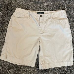 Ladies, Ralph Lauren shorts
Light khaki 
Size 14 
Light new